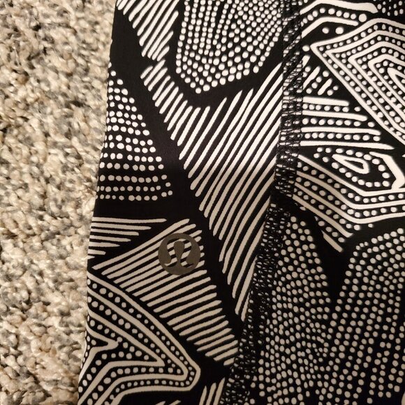 Lululemon Tight Stuff Crop Dottie Tribe Black White 4 - Picture 4 of 5